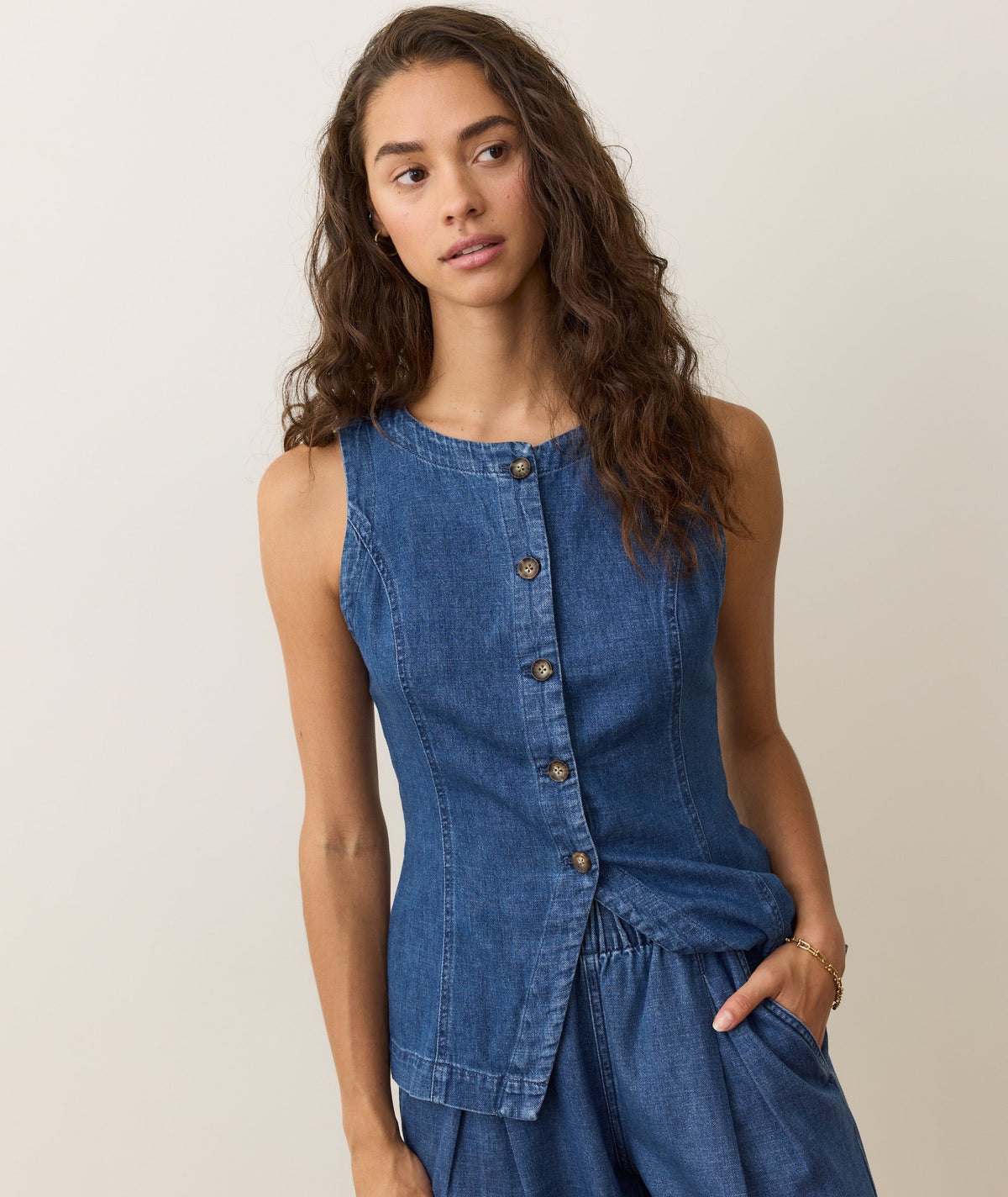 Charlie Longline Vest