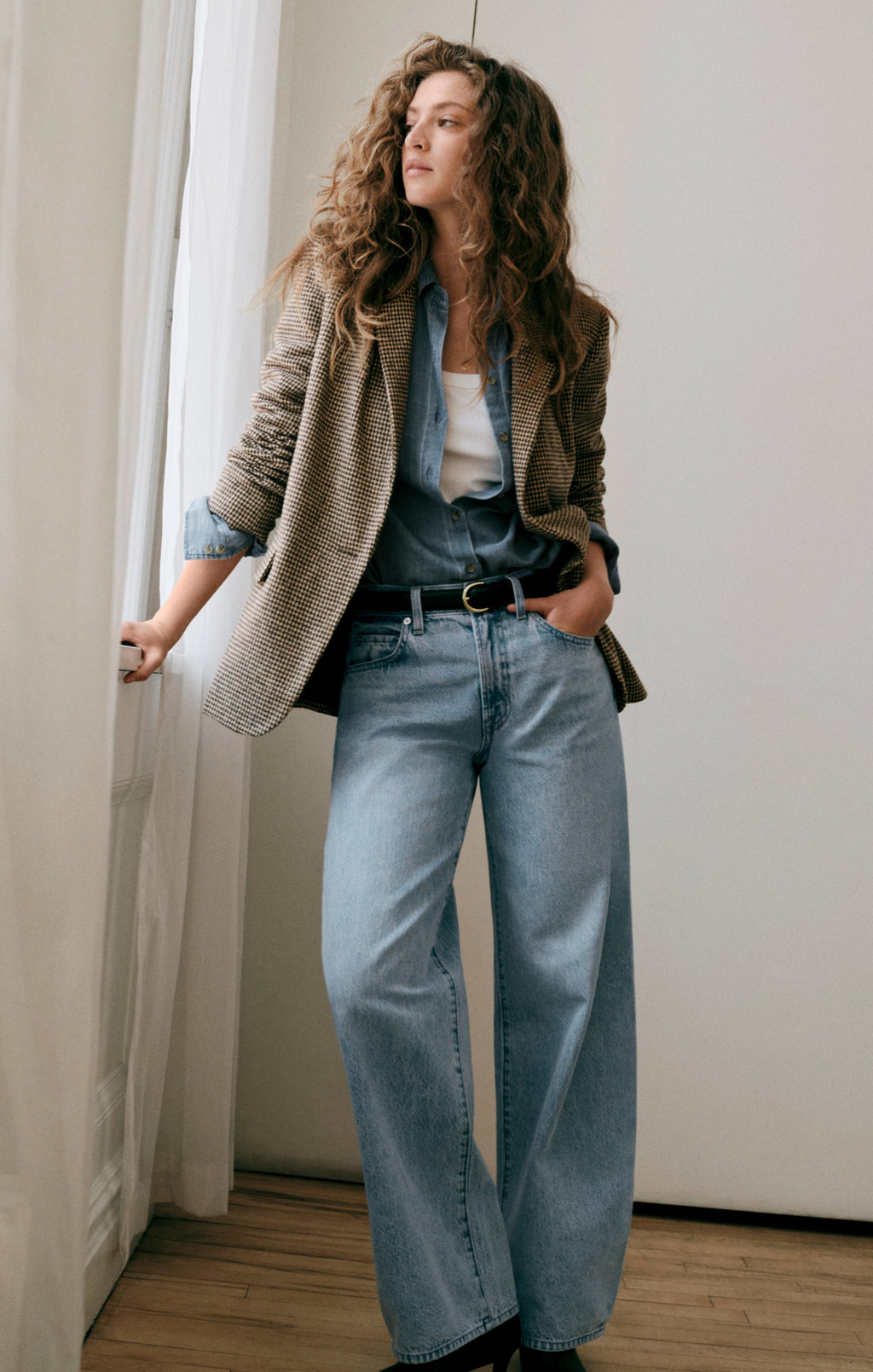 The Show Off High-Rise Bowed Denim