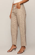 The Off Duty Mid-Rise Bowed Ankle Denim