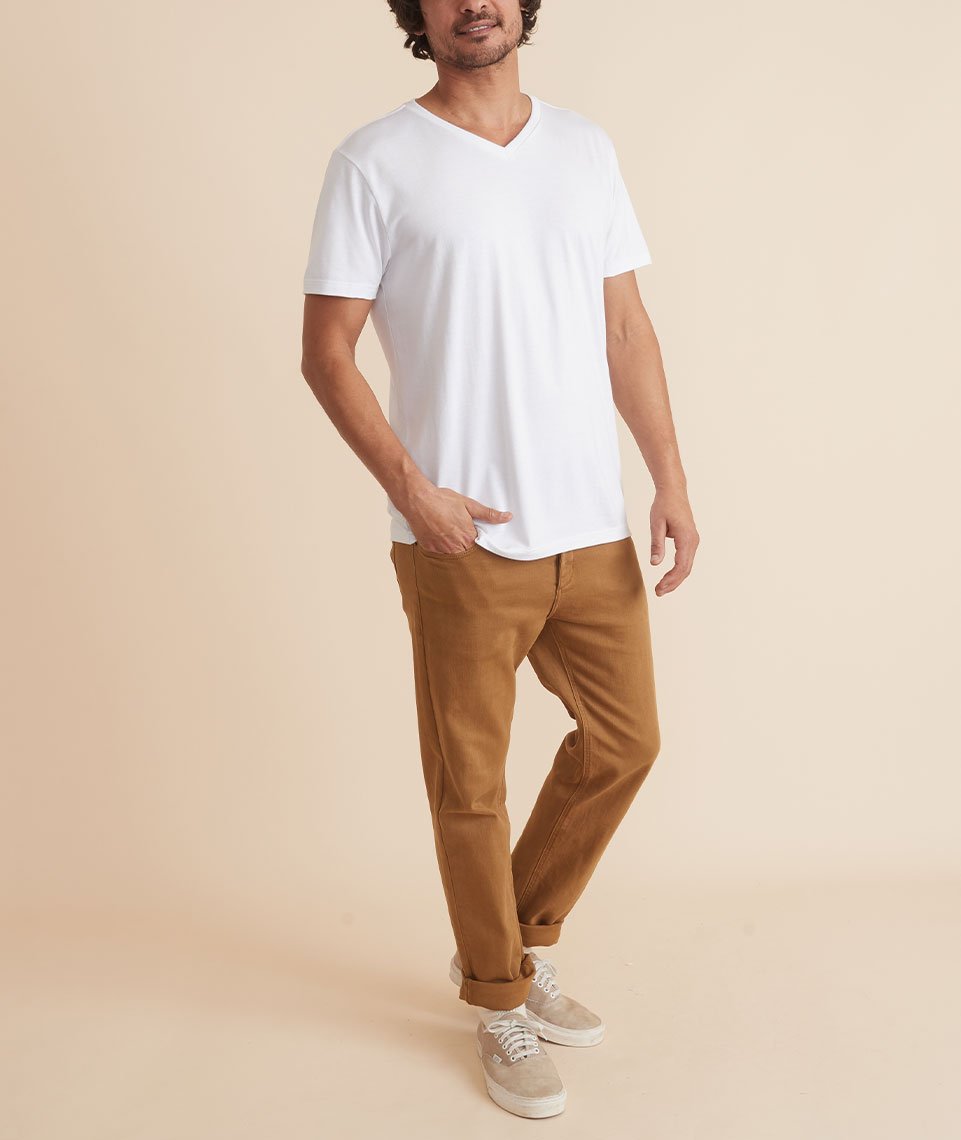Signature V-Neck Tee in Pure White